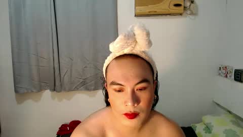 ayumi online show from February 22, 11:13 am