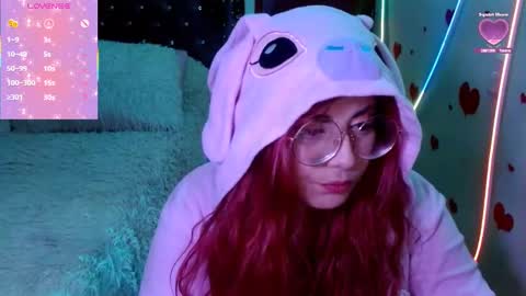 Snapshot of azamy_12 chatting on February 22, 11:13 pm Amanda online show from February 22, 11:13 pm