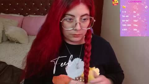 Snapshot of azamy_12 chatting on January 25, 4:02 am Amanda online show from January 25, 4:02 am