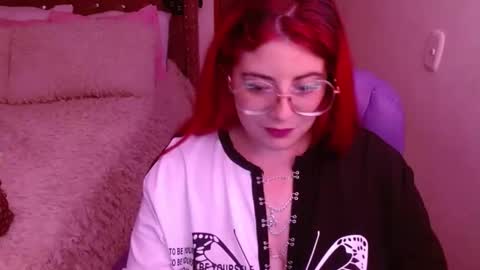 Snapshot of azamy_12 chatting on February 1, 10:44 pm Amanda online show from February 1, 10:44 pm