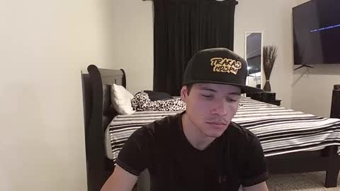 azell19 online show from March 9, 1:04 am