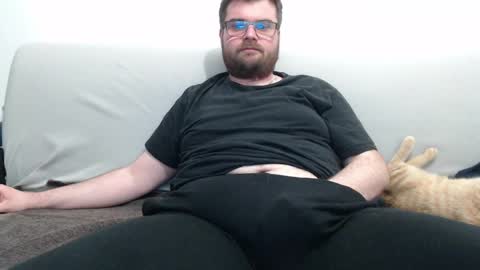 Azer online show from April 4, 11:45 pm