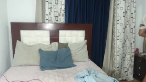 Snapshot of aziel_pantoja chatting on October 16, 1:27 am Aziel Pantoja online show from October 16, 1:27 am