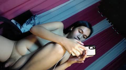 Aziyah online show from January 6, 1:52 pm