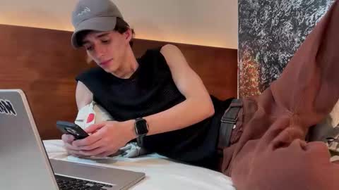 nice boy online show from November 27, 6:32 am