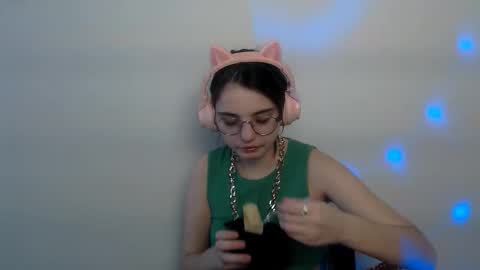 azumi_chan_ online show from February 27, 11:58 am