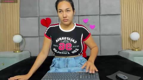 azumiwalker online show from February 16, 1:42 pm