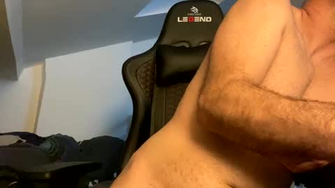 Snapshot of b4dafall44 chatting on January 17, 10:00 am b4dafall44 online show from January 17, 10:00 am