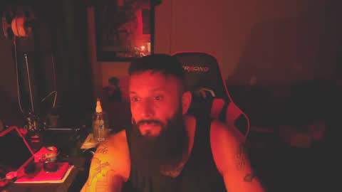 Snapshot of b713htx chatting on October 2, 6:34 am Miguel online show from October 2, 6:34 am