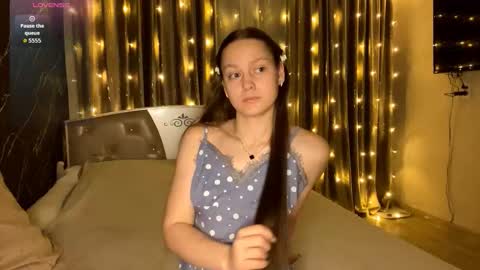 Anny Simpson online show from December 4, 7:24 pm