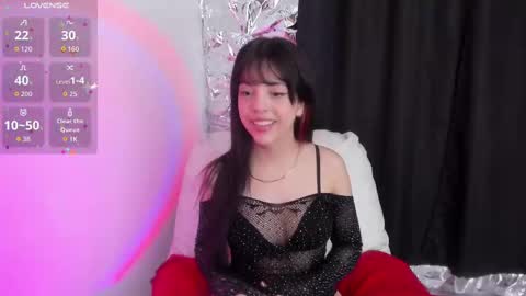 Queen B online show from November 2, 6:19 pm