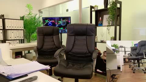 Olivia and Lexi online show from November 15, 8:27 am