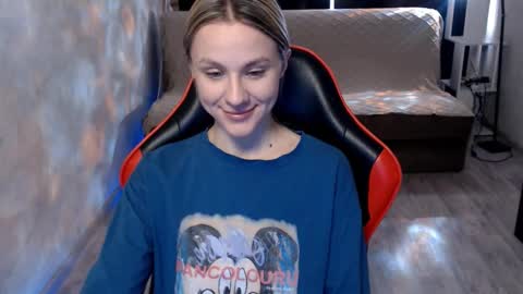 baby_kitte online show from March 6, 7:29 am