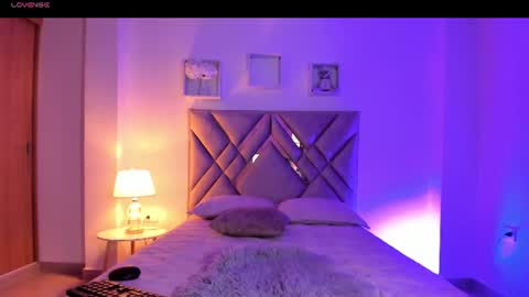 baby_noaht online show from June 20, 4:24 pm