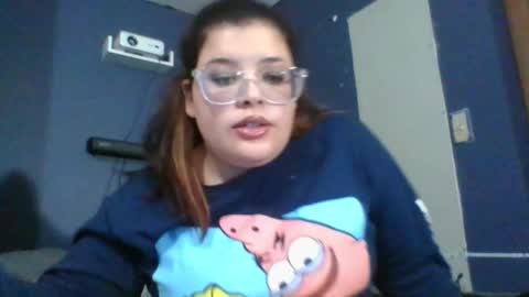 Snapshot of babyelle0 chatting on December 8, 11:18 pm Your Highness Elle online show from December 8, 11:18 pm