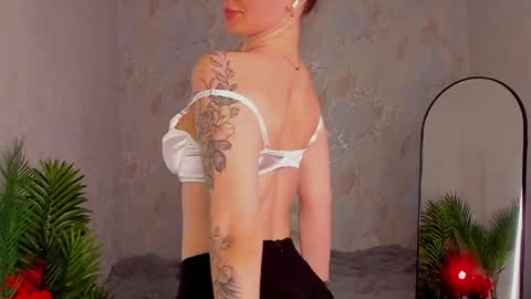 Sophia online show from April 14, 4:16 am