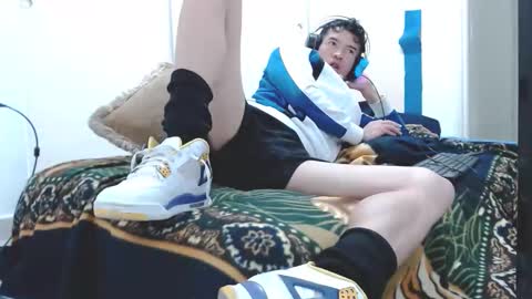 Jhony Naughty Skater online show from September 17, 5:44 am