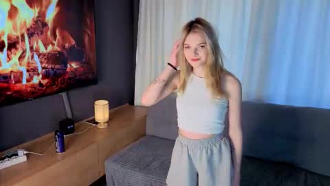 Alice online show from March 12, 1:59 pm