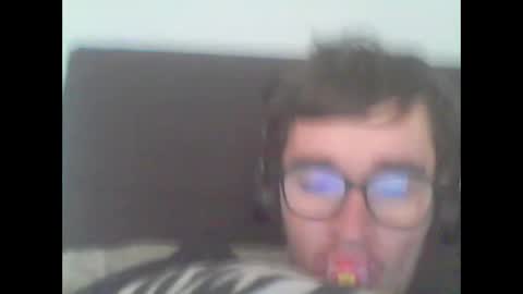 Snapshot of babyrandy1997 chatting on September 21, 1:37 pm babyrandy1997 online show from September 21, 1:37 pm