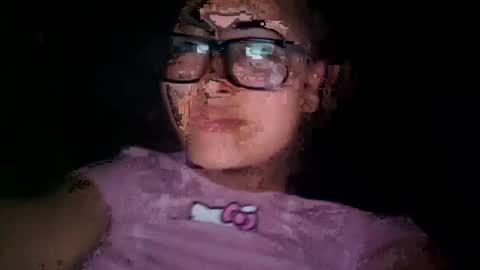 Snapshot of babyymango_ chatting on December 16, 4:45 am  Gisselle  online show from December 16, 4:45 am