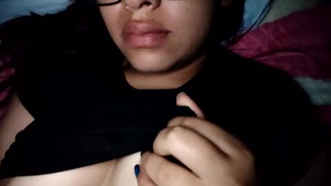 Snapshot of babyymango_ chatting on February 5, 9:36 am  Gisselle  online show from February 5, 9:36 am