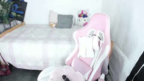 Snapshot of babyymango_ chatting on September 16, 5:10 am  Gisselle  online show from September 16, 5:10 am