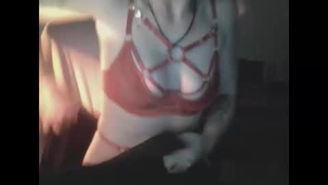 Honey online show from December 5, 9:56 pm