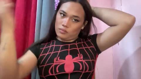 AMARA - FOLLOW ME AND THUMBS UP online show from April 12, 3:32 am