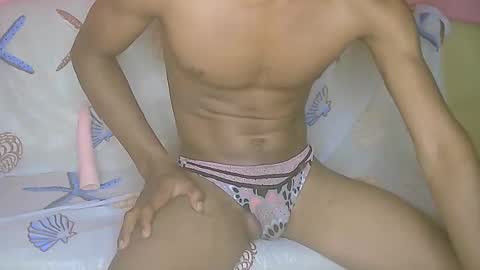 badaddo910342 online show from January 12, 10:44 am