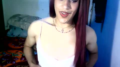sneiderpindter  online show from January 8, 1:32 am
