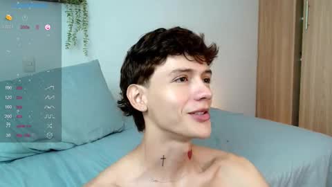 jhojan online show from November 15, 10:11 pm