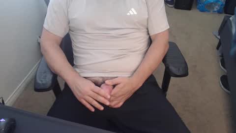 Snapshot of baddaddy77 chatting on October 6, 7:53 pm baddaddy77 online show from October 6, 7:53 pm
