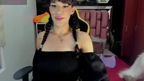 baddie_girl_xxx online show from December 3, 9:59 pm