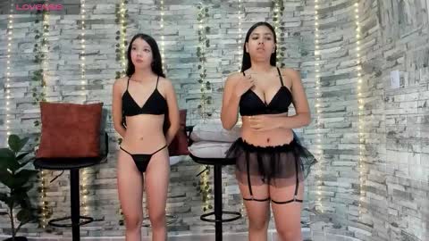 Snapshot of badgirls_000 chatting on October 6, 11:06 am candy and dayan online show from October 6, 11:06 am