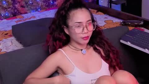 badlilbambi online show from March 1, 4:50 am