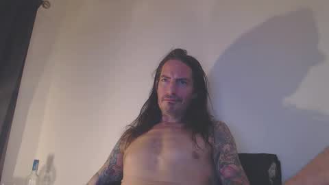 Bailey online show from March 31, 2:12 am