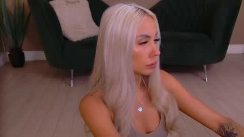 bailey_rush online show from April 15, 6:44 pm