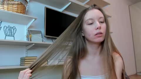 Kira online show from February 14, 8:00 pm