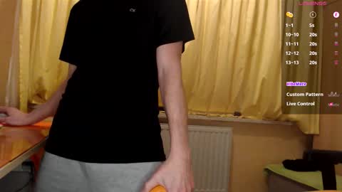       online show from December 18, 7:53 pm