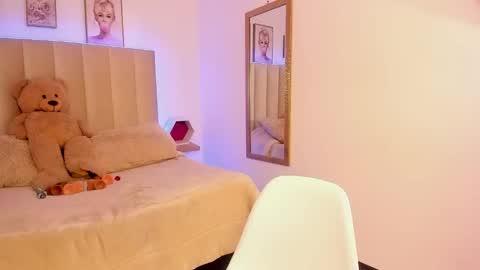 Barbara online show from February 3, 8:13 pm