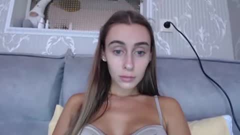 Snapshot of barbie_giirls_ chatting on September 15, 10:17 am Kate online show from September 15, 10:17 am