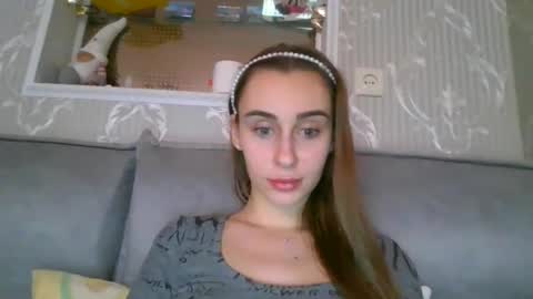 Snapshot of barbie_giirls_ chatting on February 3, 9:30 am Kate online show from February 3, 9:30 am