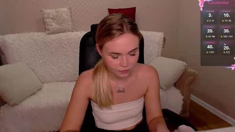 Lilli 3 online show from October 13, 7:21 am