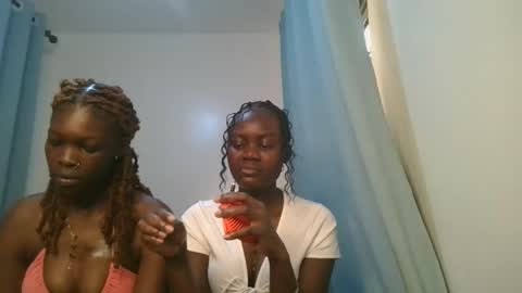 queen online show from February 5, 8:40 am