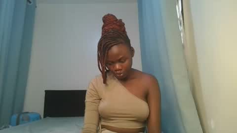 queen online show from December 19, 9:16 am