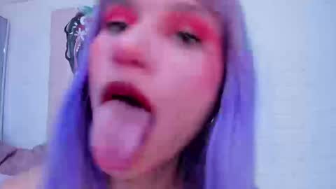 Snapshot of barbieambarx chatting on September 11, 1:56 pm Barbie online show from September 11, 1:56 pm