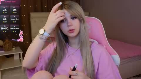 Stacy online show from February 17, 3:22 pm