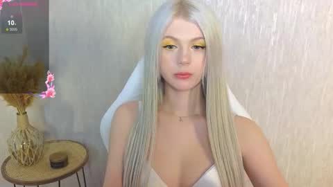 Stacy online show from September 10, 6:53 pm