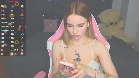 Eva online show from April 17, 2:41 pm