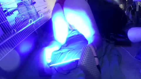 nevametafreaklikemeb4 online show from July 8, 9:13 am